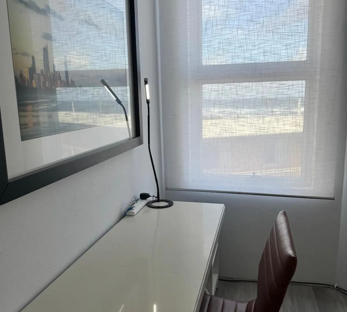Surfers Paradise Ocean View Apartment With Pool & Lift Access Gold Coast